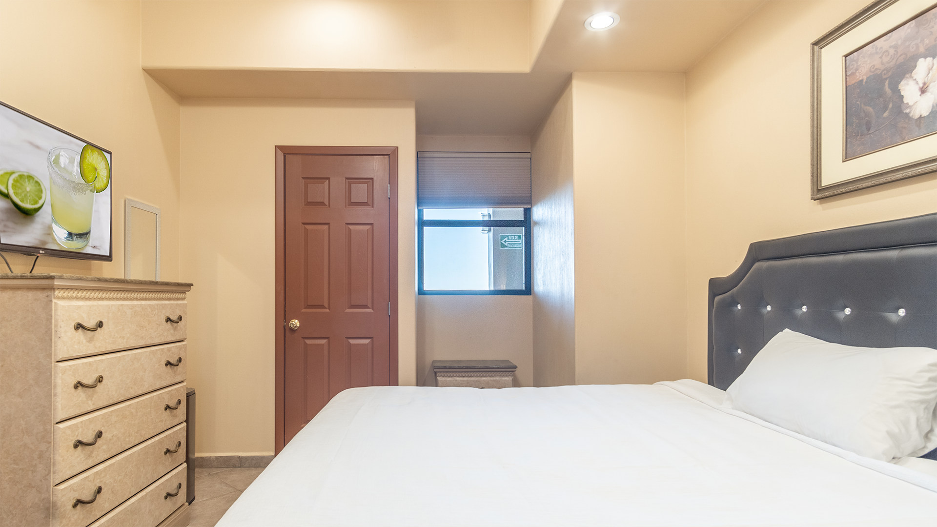 Rubi 302 Bed (2)